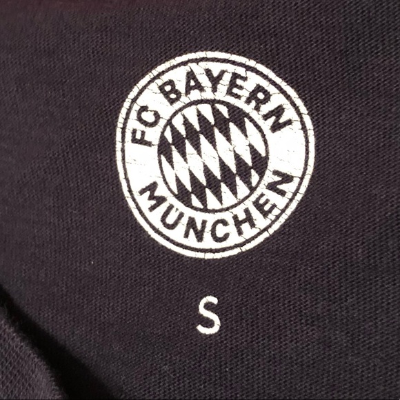 💥SOLD💥 Official Bayern Munich Munchen mens tee shirt - Picture 3 of 8